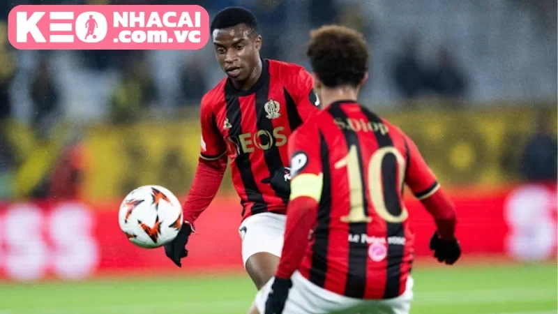 Thành Tích Đối Đầu