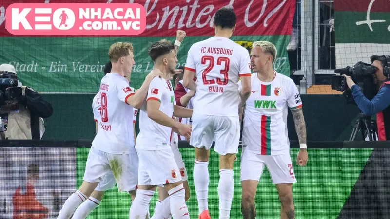 Augsburg vs Borussia Dortmund